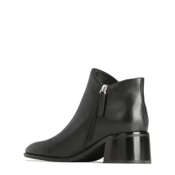 EOS Footwear Ankle Boots><noscript><img width=