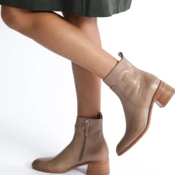 EOS Footwear Ankle Boots>WYONA