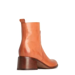 EOS Footwear Ankle Boots><noscript><img width=