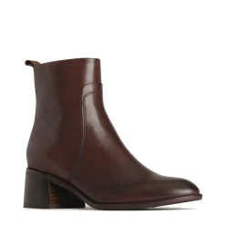 EOS Footwear Ankle Boots><noscript><img width=